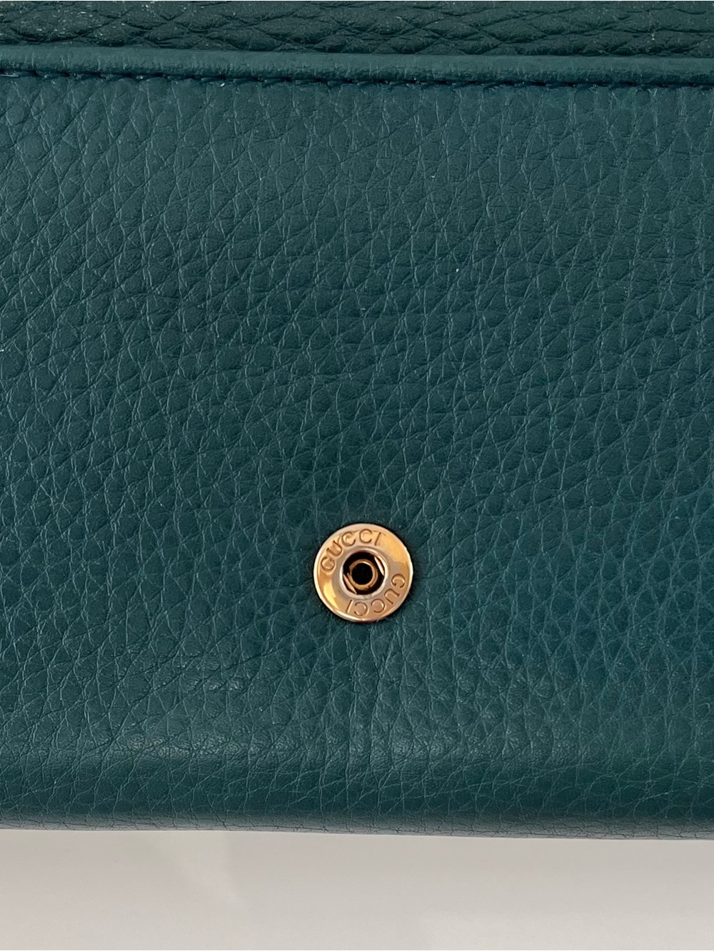 Gucci Teal Vintage Leather Continental Wallet with Gold GG Emblem - Picture 8 of 8
